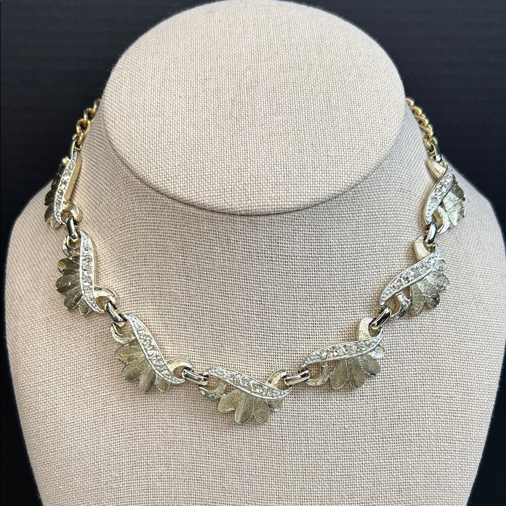 vintage Sarah Coventry "Evening Sands" necklace from 1960